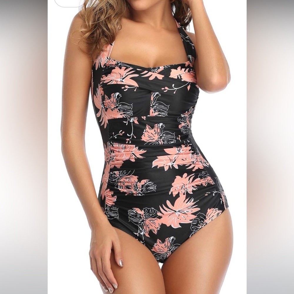 NWT Smismivo Tummy Control Swimwear Halter
One Piece - Size M